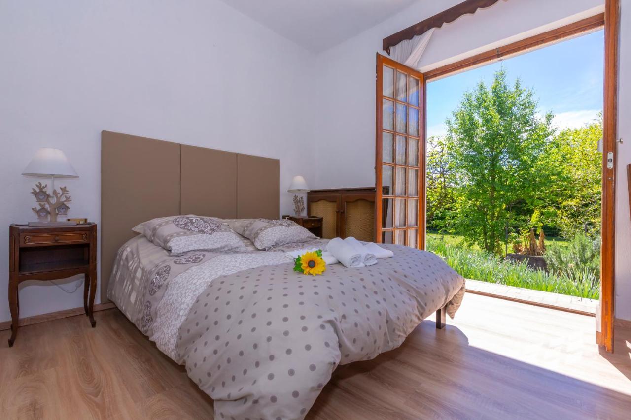 Villa Martine Au Bord Du Lac - Happy Rentals Cadrezzate Luaran gambar